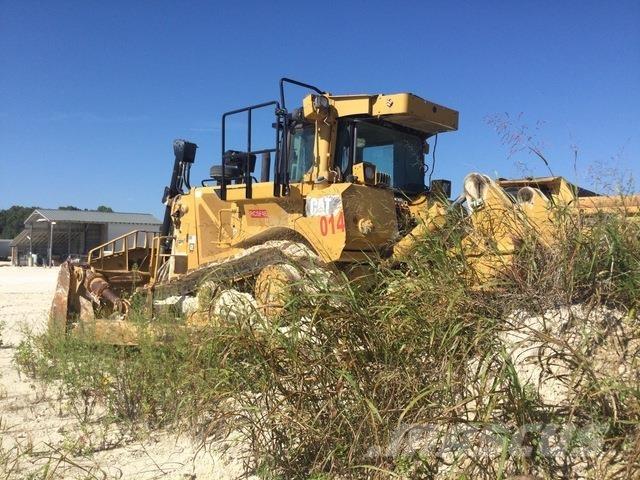 CAT D8T Crawler dozers