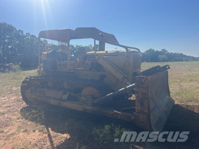 CAT D9G Crawler dozers