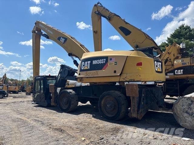 CAT MH3037 Waste / industry handlers
