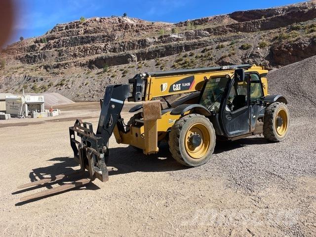 CAT TL943D Telescopic handlers