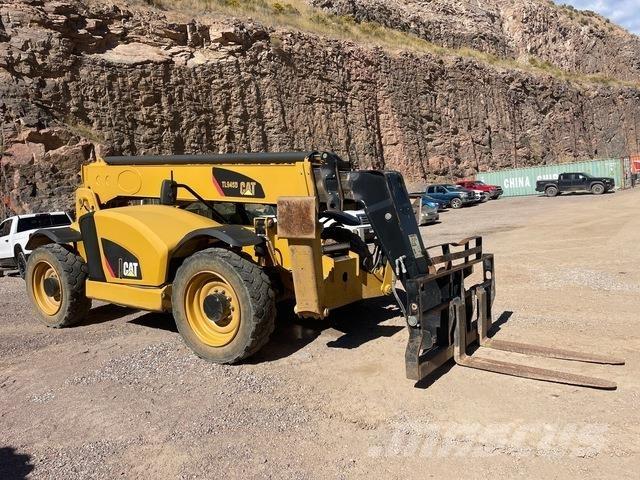CAT TL943D Telescopic handlers