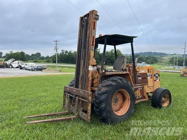  CDS 706E Rough terrain truck