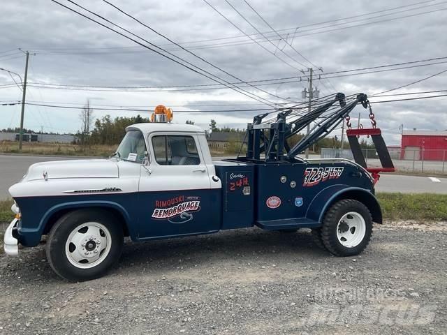 Chevrolet 3100 Recovery vehicles