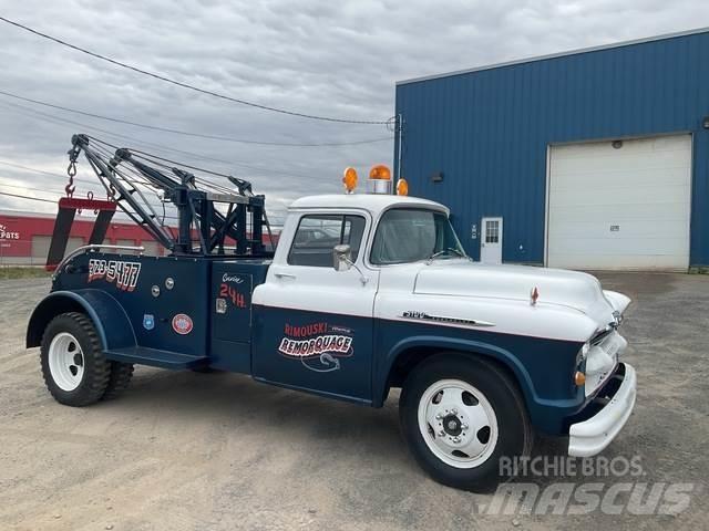 Chevrolet 3100 Recovery vehicles