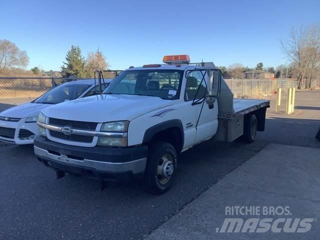 Chevrolet 3500 Flatbed / Dropside trucks