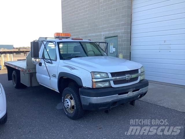Chevrolet 3500 Flatbed / Dropside trucks