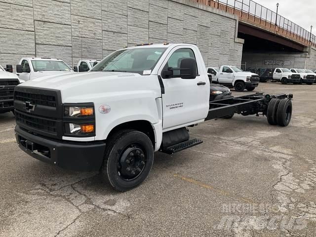 Chevrolet 5500 Cabins and interior