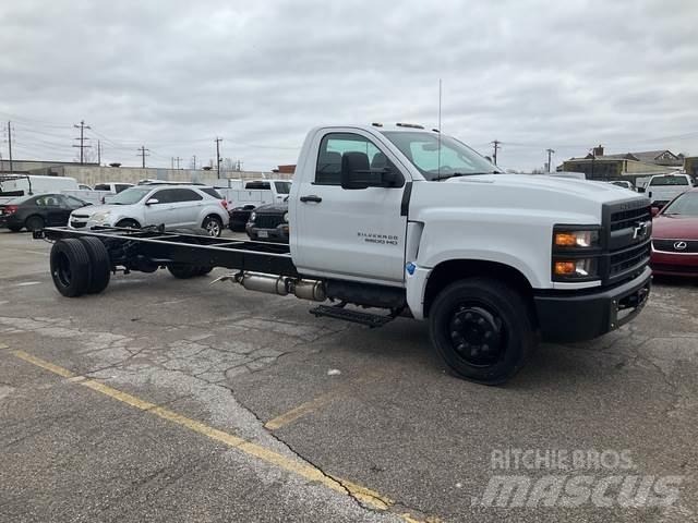 Chevrolet 5500 Cabins and interior