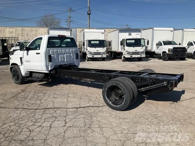 Chevrolet 5500 Cabins and interior