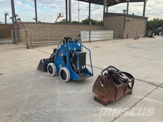  Cratos Sherpa Skid steer loaders