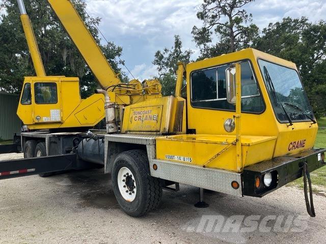 Daewoo DTC-35 Track mounted cranes