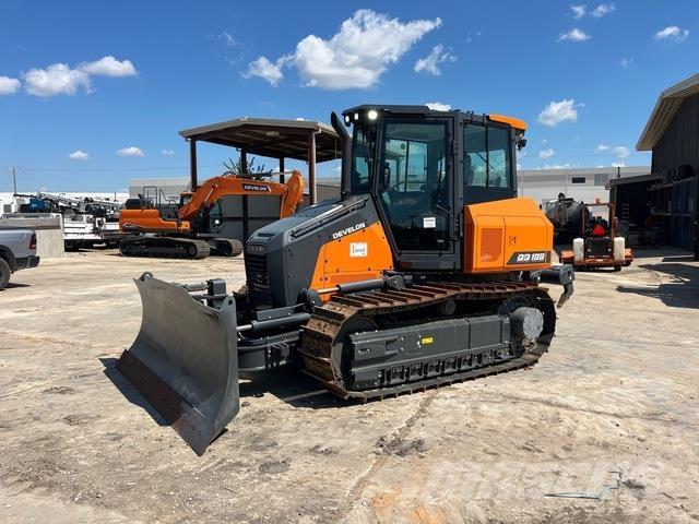 Develon DD100 Crawler dozers