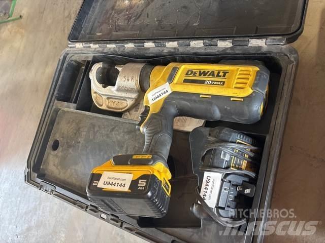 DeWalt DCE300 Other