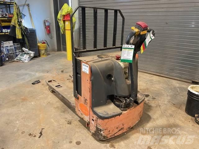 Doosan  Hand pallet truck
