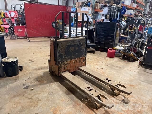Doosan  Hand pallet truck