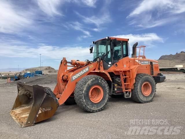 Doosan DL300-5 Wheel loaders