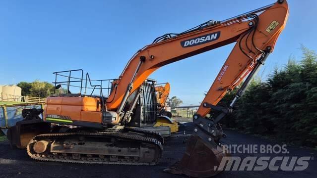 Doosan DX225LC Crawler excavators