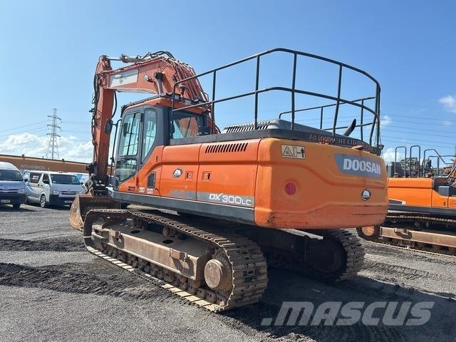 Doosan DX300LC Crawler excavators