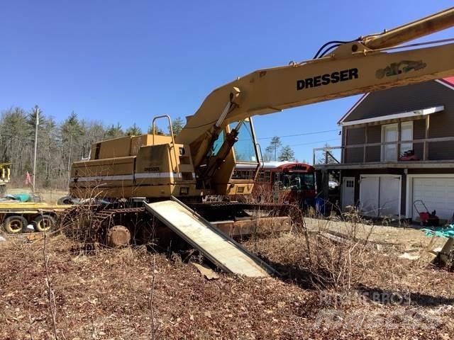 Dresser 650B Crawler excavators