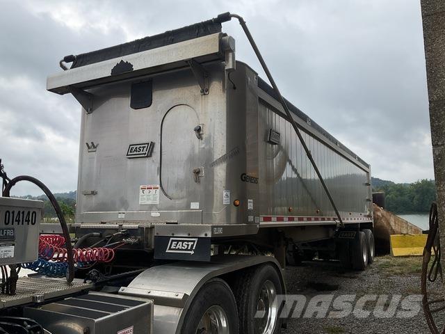 East Mfg  Tipper trailers