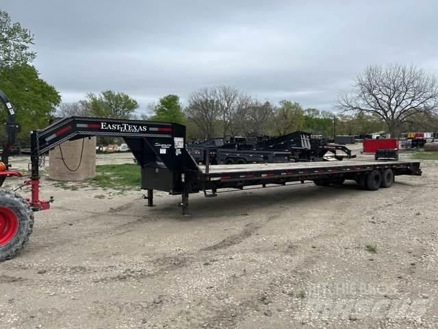 East Mfg Texas Car carrier