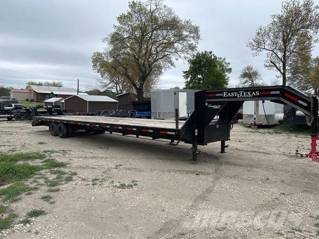 East Mfg Texas Car carrier