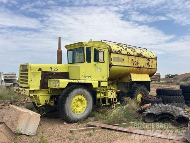 Euclid 215F.D. Water bowser