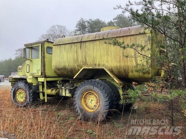 Euclid 215FD Water bowser