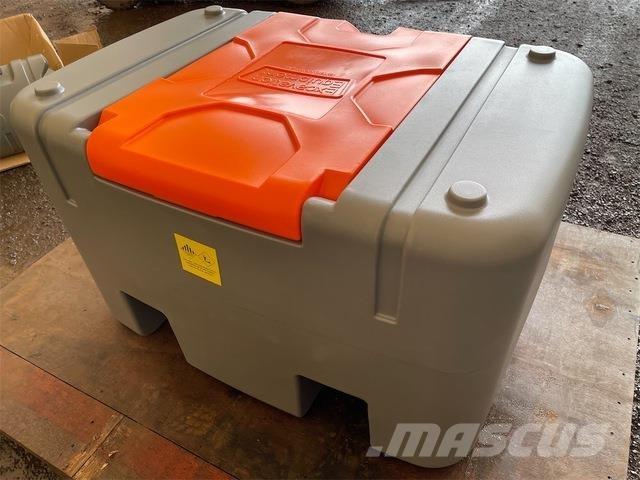  EXEQ DD400 Fuel and additive tanks