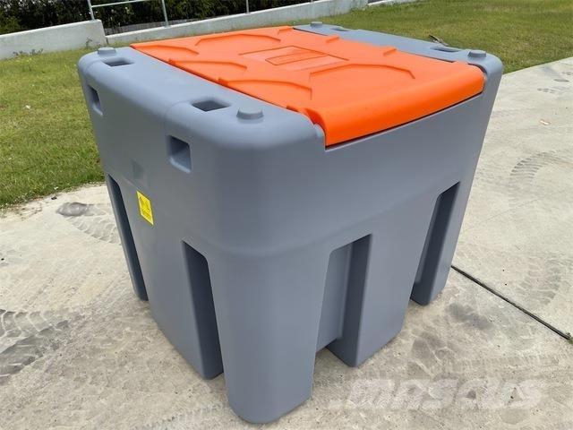  EXEQ DD980 Fuel and additive tanks