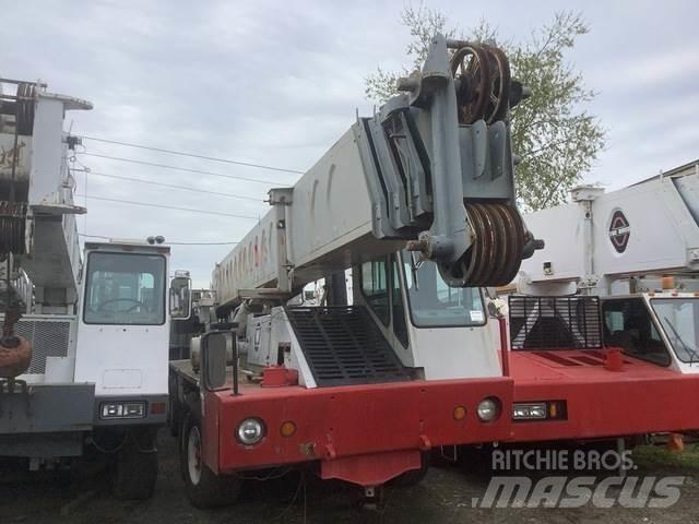 FMC HTC840 Track mounted cranes