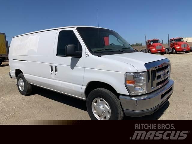 Ford E-350 Panel vans