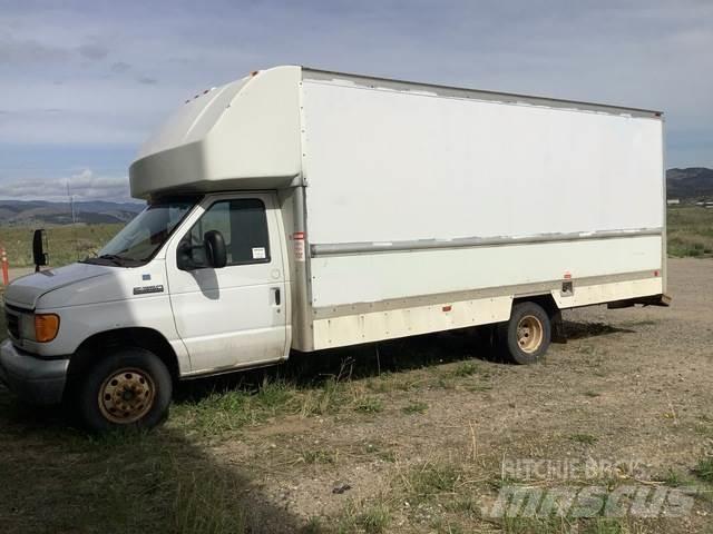 Ford E-350 Panel vans
