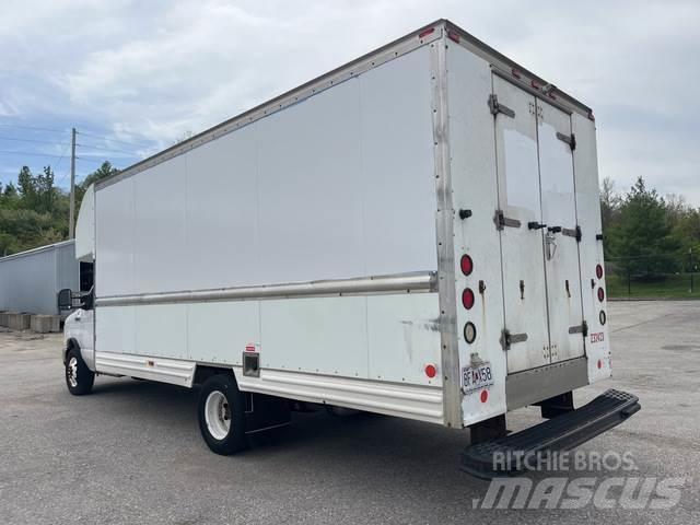 Ford E-350 Panel vans