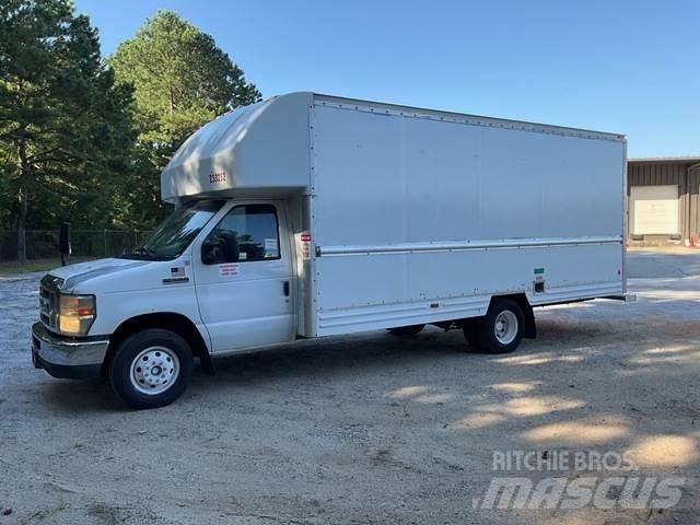 Ford E-350 Box body