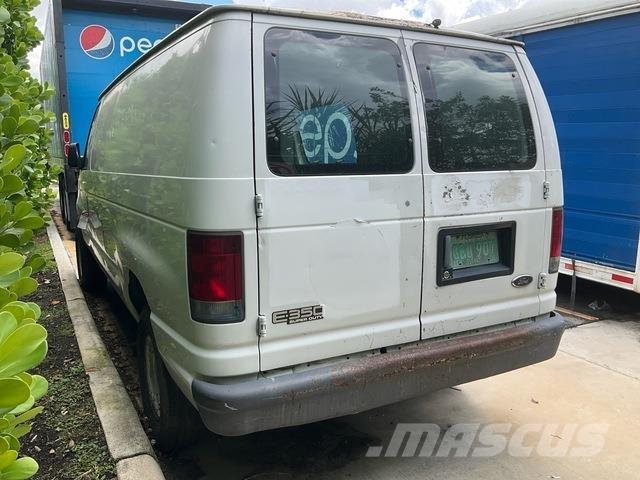Ford E-350 Panel vans