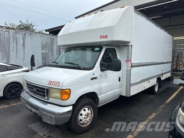 Ford E-350 Box body