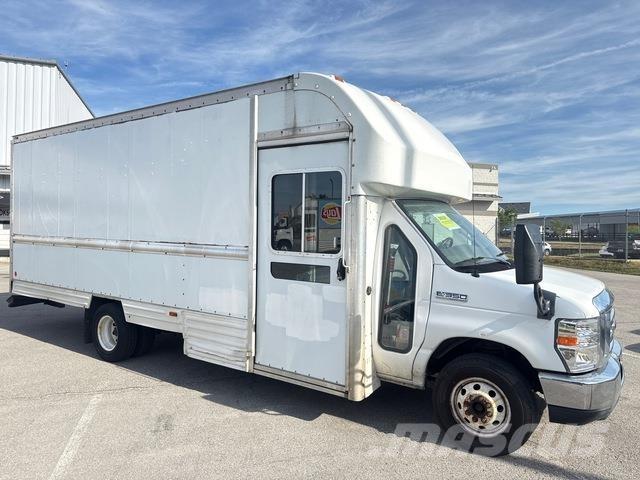 Ford E-350 Box body