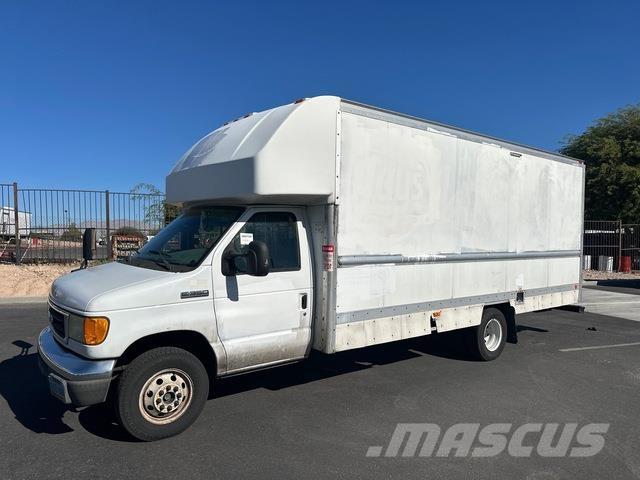 Ford E-350 Panel vans