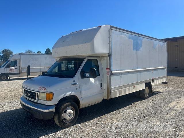 Ford E-350 Box body