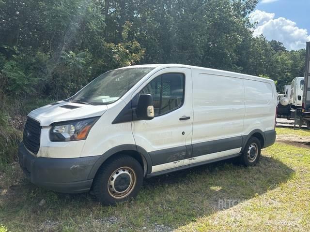 Ford E150 Panel vans