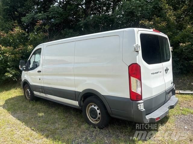 Ford E150 Panel vans