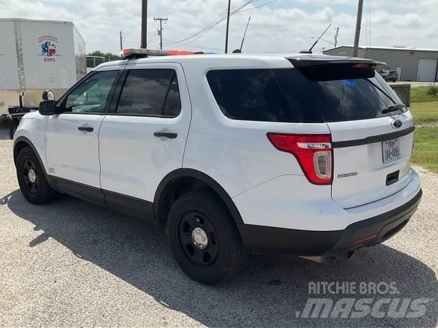 Ford Explorer Cars