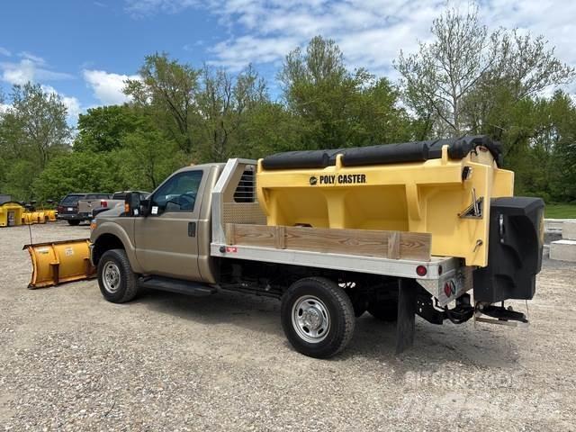 Ford F-250 Flatbed / Dropside trucks