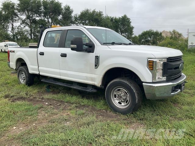 Ford F-250 Pick up/Dropside