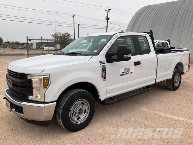 Ford F-250 Pick up/Dropside