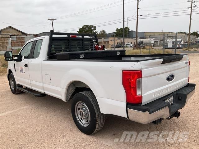 Ford F-250 Pick up/Dropside