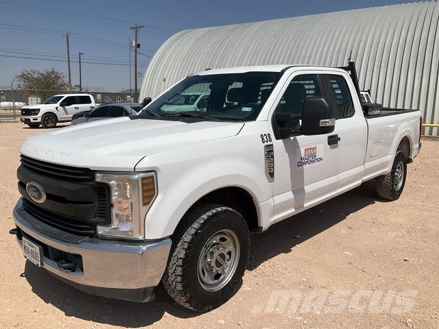 Ford F-250 Pick up/Dropside