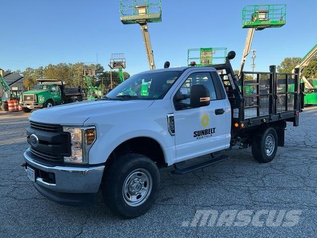 Ford F-250 Flatbed / Dropside trucks