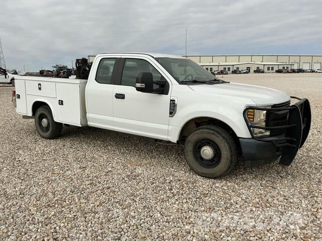 Ford F-250 Pick up/Dropside